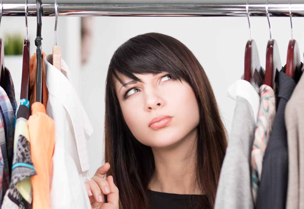 Selling Second Hand Clothes: The Easy Way To Make Money Selling_Second_Hand_Clothes_Lead